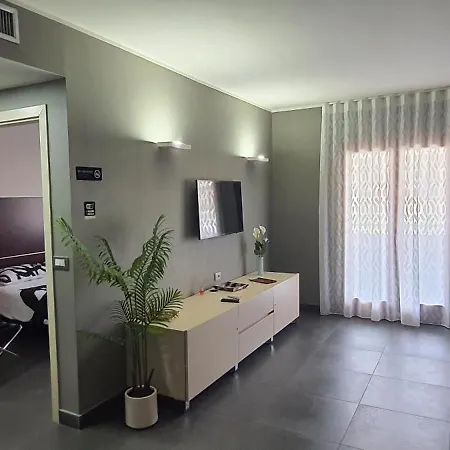Cri's & Guest Apartment